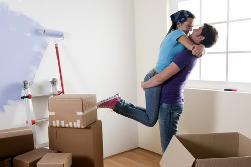 Local moving team handling access challenges in Bounds Green